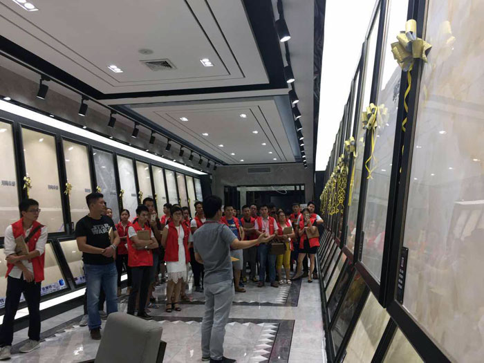 j9游戏瓷砖 三百大粤战 店长特训 瓷砖代理 陶瓷一线品牌