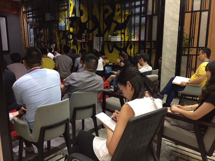 j9游戏瓷砖“学，无终点！生，一向歇”进建分享会顺利进行