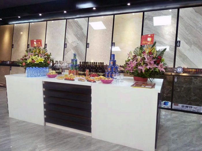 陶瓷一线品牌j9游戏瓷砖澄海店十一开业，好礼、优惠送一向