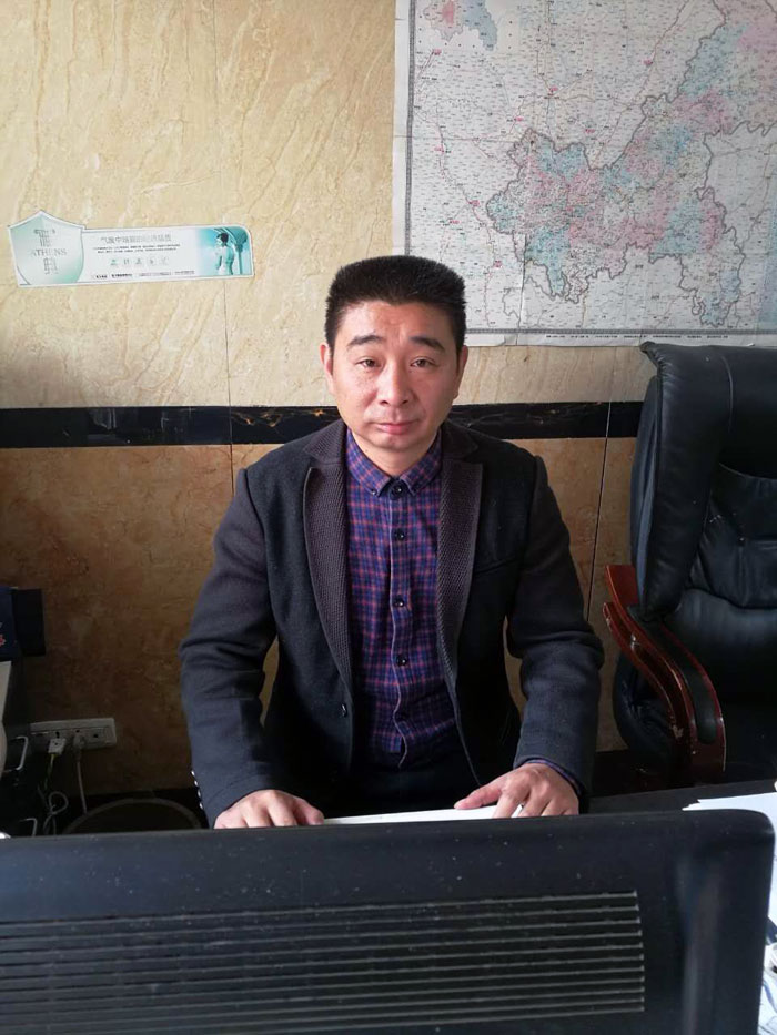 j9游戏瓷砖沉庆大足区代理商胡洪军：没有做不成的事，只有不会做事的人